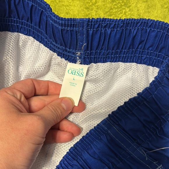 Outdoor Oasis Mens Lg 100% Polyester Striped Drawstring Waist Lined Swim Shorts - Picture 3 of 5